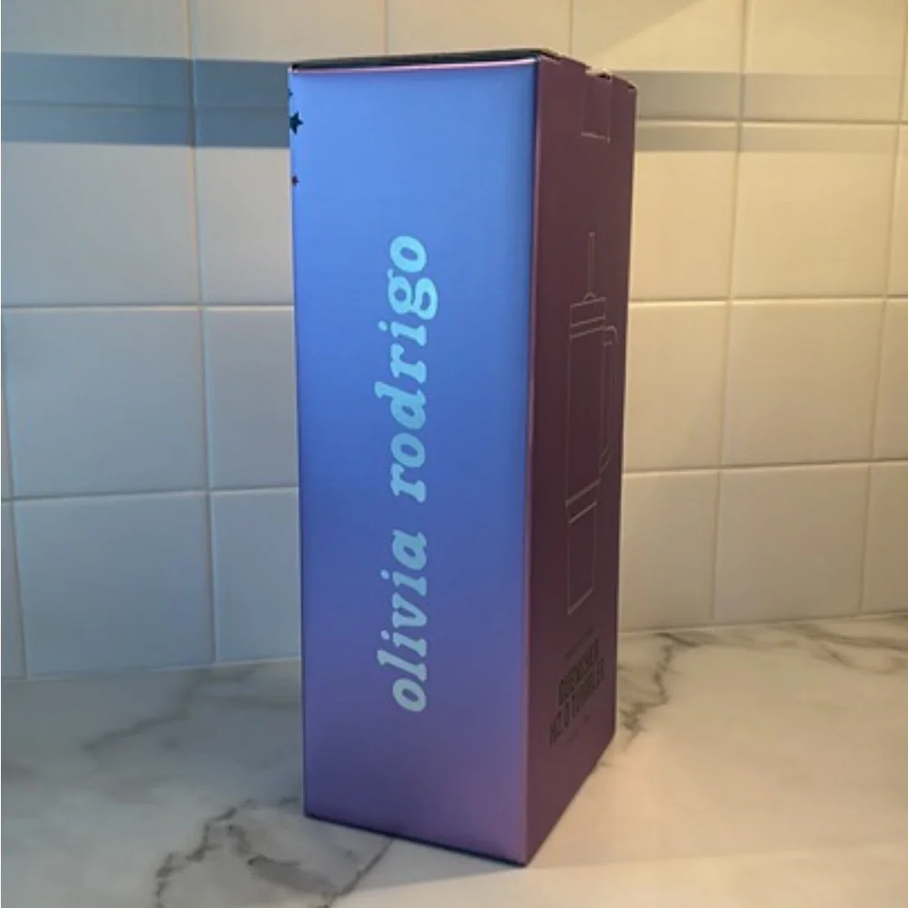 Olivia Rodrigo Stanley Quencher - NEW IN BOX - Picture 3 of 6